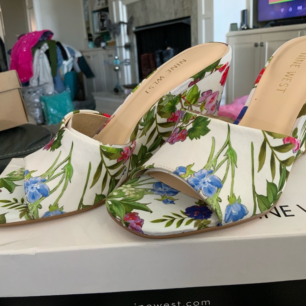 Nine West Women's Niya Wedge Dress Sandals. Size 6. NIB. List: $50. Asking: $35